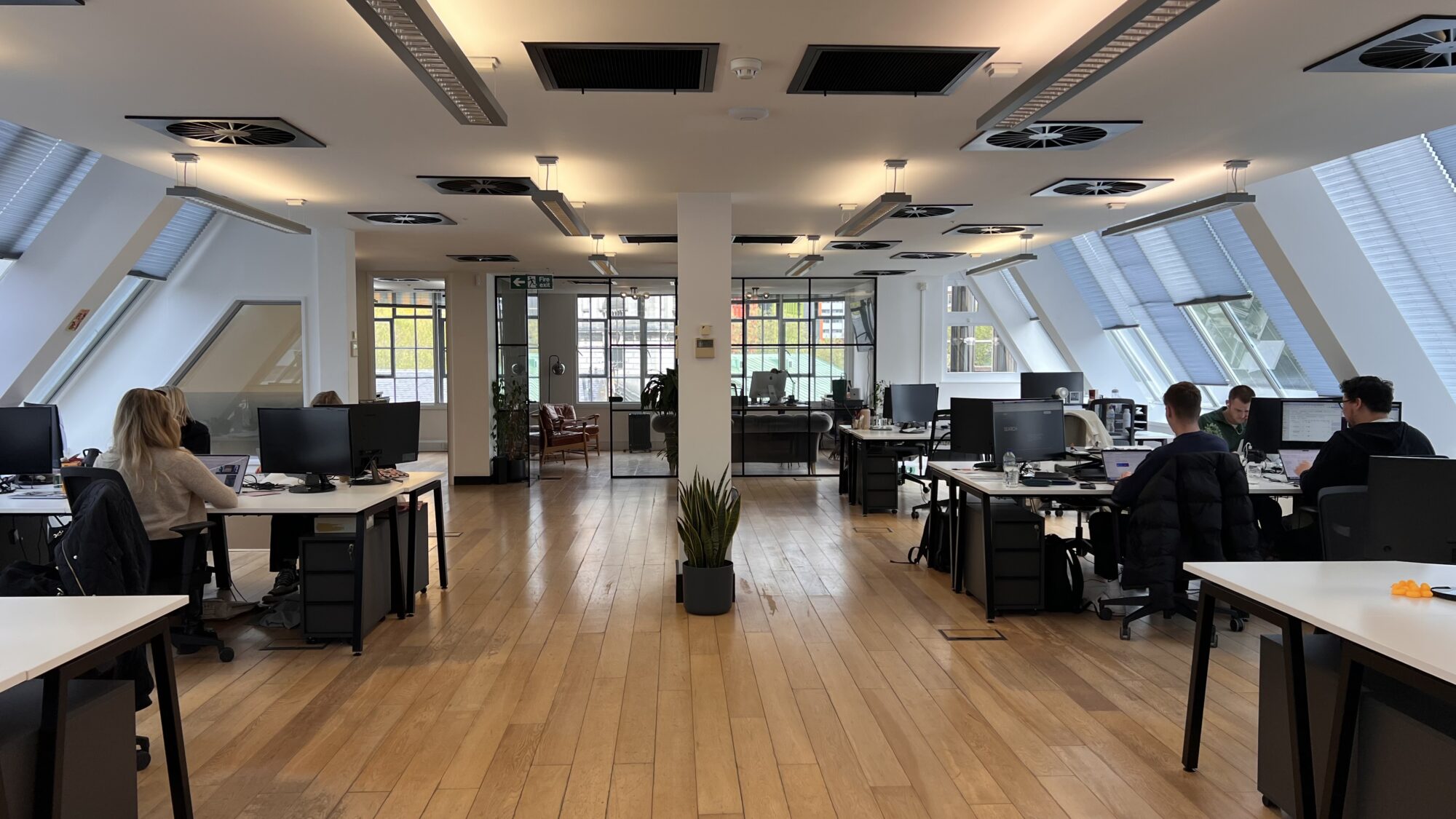 WorkYard интерьері